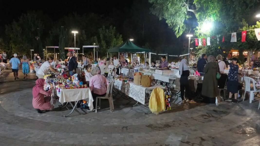 Kemer’de Pembe Balonlar Meme Kanseri Farkındalığı İçin Havalandı 2